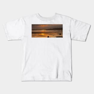 December Sunrise over The North Sea - Panorama Kids T-Shirt